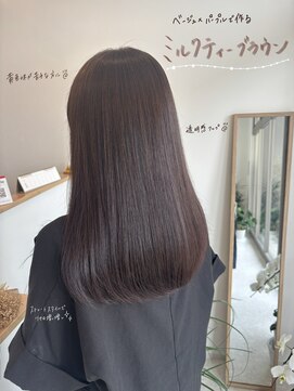 エクレヘアー(Ecre hair) ストレートスタイル×ミルクティーブラウンカラー【一宮】
