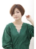 ベージュ ひし形シルエット ショートスタイル