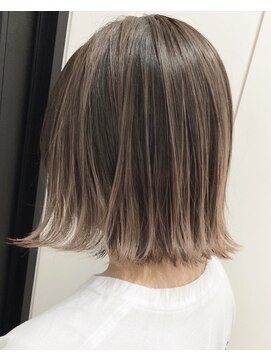 アライブ キチジョウジ(ALIVE Kichijoji) 小顔セミウェットウェーブハイライトカラーオリーブカラー