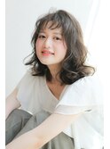 柔らかグレージュ