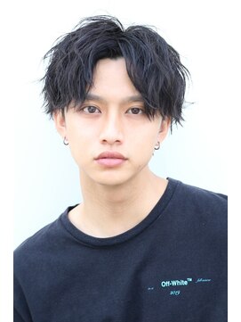 ザ サードヘアー 柏(THE 3rd HAIR) センターパートツイストミックスパーマ