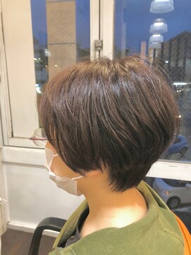 ヘアー スタイリスト(hair STYLIST) 大人ショート　　20代30台40代