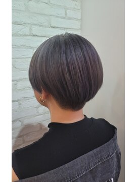 ミミ ブランシェ(Mimi Branche) 刈り上げショート