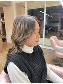顔周りカット 韓国風流れる前髪