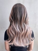 アルバム 銀座(ALBUM GINZA)&nbsp;バレイヤージュロング_グレーベージュレイヤーロング_ba477071