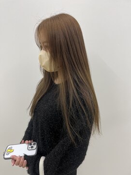 ビーヒアナウ N゜03 金沢駅西店(BE HERE NOW) 【beige color/ash color/ロング/トリートメント】