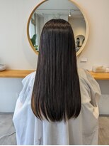 トキ(toki)&nbsp;ツヤ感たっぷりナチュラルロングヘア