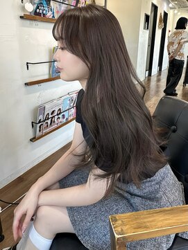 マインバイアフロートギンザ(MYNE by AFLOAT GINZA) ブリーチなし　ミルクティーブラウン　レイヤーカット