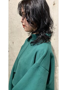 デコボコ アート(凸凹 art) デジタルパーマでウルフパーマ