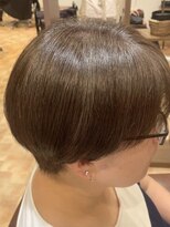 アイニ 河内小阪店(aini)&nbsp;白髪ぼかしカラーハイライト大人ショートショートボブ30、40、50