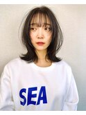 ミディアムレイヤースタイル