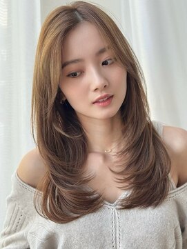 バイオレット ナゴヤ(Violet Nagoya) セミロングレイヤーカットセミディワンレン前髪ハッシュカット