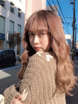 カルフール ロハス 草加東口店(Carrefour LOHAS) ライトベージュ・ロング・ふわふわ・透明感ヘア・・ケアブリーチ