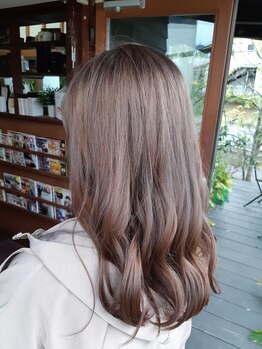 ナンバーエイト(number eight)の写真/【口コミ多数】人気の髪質改善トリートメントで柔らかい質感、綺麗なツヤ、サラサラな指通りを叶える♪