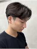 刈り上げセンターパートテーパーフェードカットニュアンスパーマ