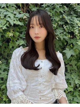 エインアンリー 明治神宮前(AIN.ANLY.) ミディアムレイヤーカット顔周りココアグレージュサイドポニー