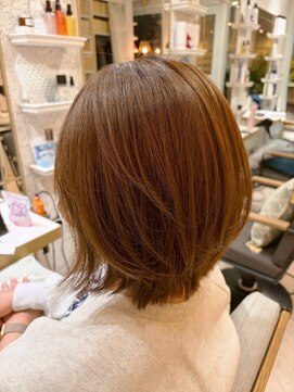 DAMANI 表参道 髪質改善/ヘッドスパ/ハイライト/白髪染め/白髪ぼかし/縮毛矯正 似合わせカット/ミディアムレイヤーカット[表参道駅]