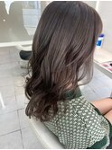 艶感ダークグレージュ×くびれロングウェーブ