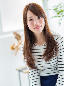 ル クゥル 佐久店 ☆清潔感◎上品ストレートスタイル☆