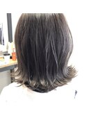 アッシュブルー/切りっぱなし/くびれボブ