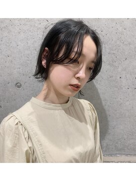 コクーン(Cocoon) 外ハネボブ#ネビージュ#大人かわいい#美髪#ホワイトグレージュ