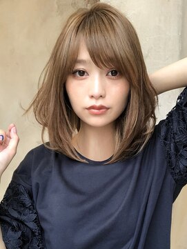 レイリー 原宿 表参道(Rayreee) 大人可愛い20代30代40代小顔似合わせ 原宿表参道ペールベージュ