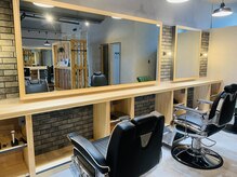 リット 甲府平和通り店(LIT)の雰囲気（Men's salon 【ＬＩＴ】）