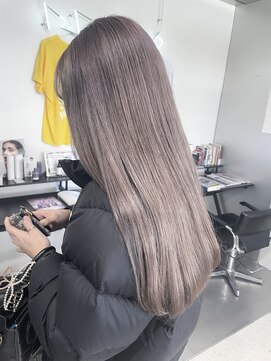 ヒビヲ(HIBIO) ダブルカラーミルクティーベージュカラーケアブリーチミニボブ