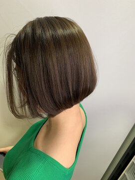 ライフ 四条畷店(Lyfe) ナチュラルストレートボブ_ショコラアッシュヘルシー_303