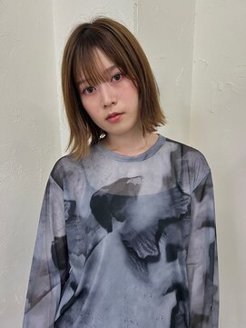 アクト(ACT) 切りっぱなしボブ/顔周りレイヤー/ベージュカラー