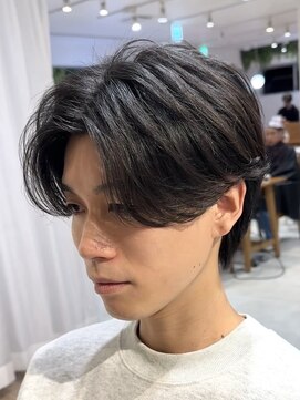 ビューブルー 亀戸錦糸町(VIEW BLUE) 毛流れセンターパート/ニュアンスパーマ/フェザーパーマ