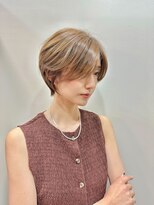 アイシー(ICY)&nbsp;大人美人ショート/白髪ぼかしカラー