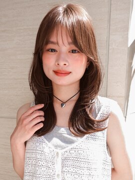 ラフ フロム ガーデン(Laf from GARDEN) くびれミディアム/レイヤー/顔周り/小顔/ベージュ/20代30代