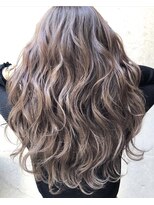 ローグ(LOGUE)&nbsp;【LOGUE】外国人風グレージュ×ハイライト