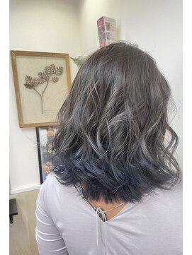 アミーバイオアシス(Amie by oasis) バレイヤージュ×ブルーブラック