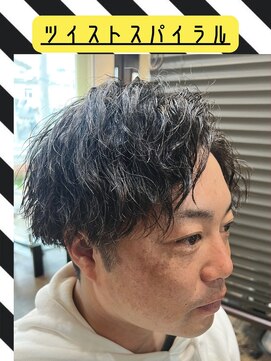 ガイズ ヘアー イサミ(GUY'S HAIR 133) ツイストスパイラルパーマoff white ver