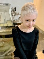 シュプール(SPUR)&nbsp;ホワイトベージュ