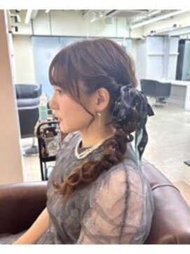 ディア(.eer) 写真が盛れる☆サイド編みおろし