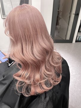 ペレ 渋谷(PELE) 黒髪/グレーベージュ/レイヤーロング/前髪パーマ/渋谷