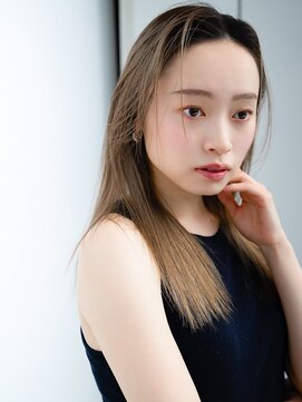 エインアンリー 表参道(AIN.ANLY.) フェイスレイヤーハッシュカットミルクティーアッシュ大人女子