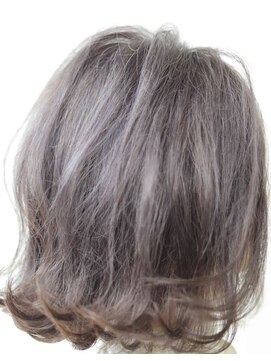 フラッグ(flag) 外ハネボブ/グレージュカラー☆