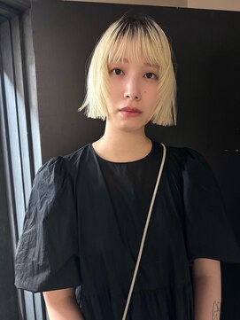 ソイ コンク 下北沢(soi conc) 【blond】エフェクトブリーチ_フェイスレイヤー_刈り上げボブ