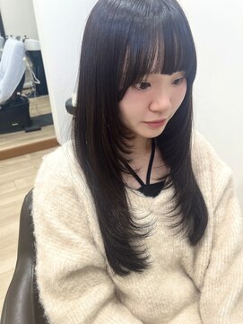 ルル 宇都宮(Loulou) ULTOWAトリートメント×透明感暗髪×レイヤーカット