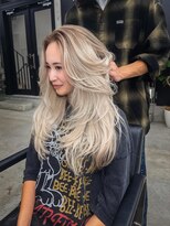 キオク(KIOX)&nbsp;シャドールーツ/リタッチ/レイヤーカット/ハイトーン/髪質改善