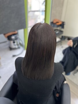 アルドーレヴェントホリエ(Ardore vento horie) オリーブグレージュカラー