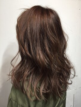 ユートピア(U topia) ラベンダーベージュカラー