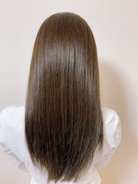 ヘアサロンM 新宿 オリーブアッシュ