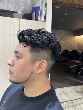 ティアラ 桜木町(TIARA) REAL SALON WORK～フェード風ツーブロ刈り上げ/リーゼントパーマ