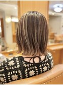 20代30代ハイライトバレイヤージュブリーチ立体感透け感外ハネ