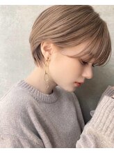 パーマやカラー、髪質改善が初めてですが、ヘアスタイルの写真の切り抜きは持って行ったほうがいいですか？